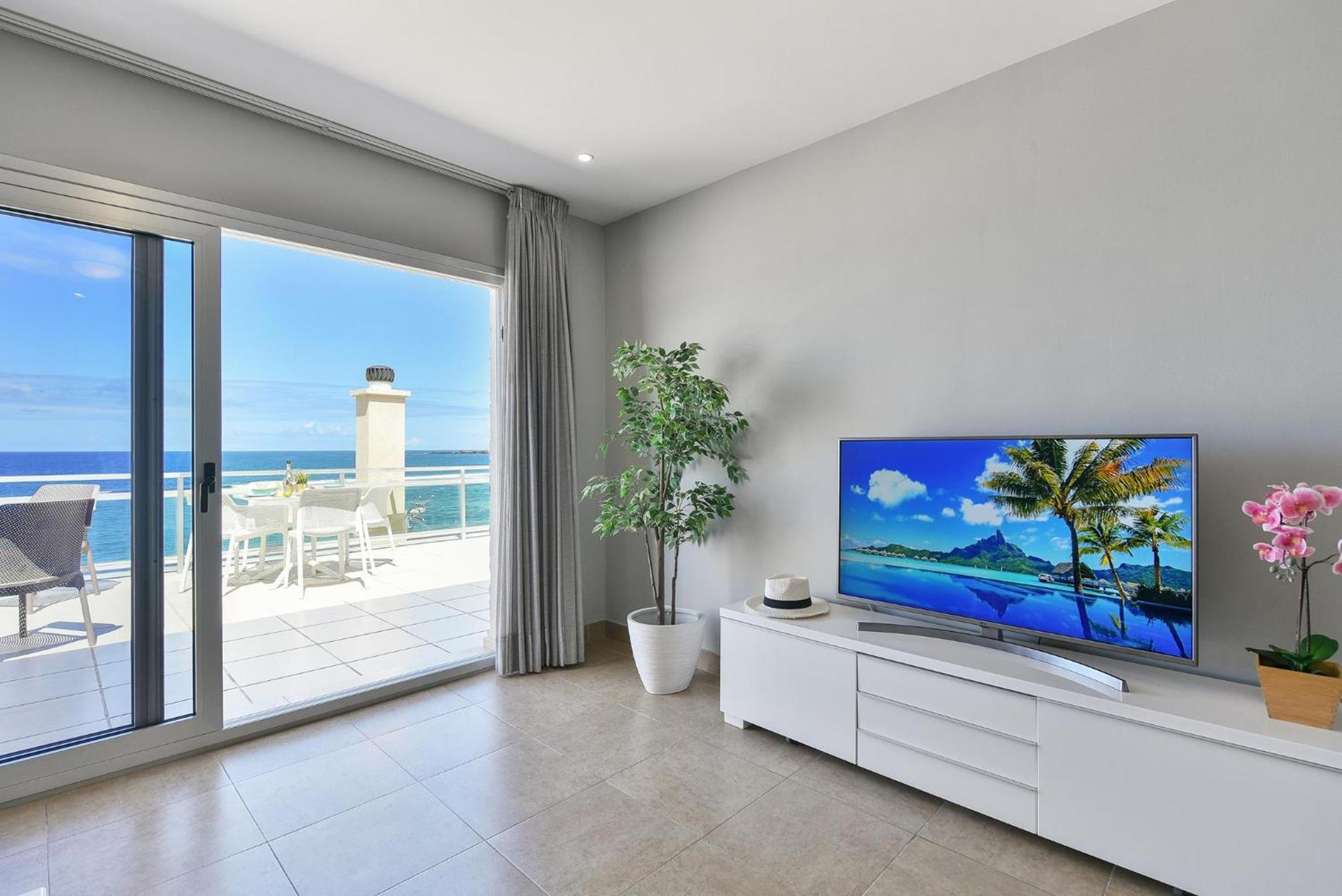 Apartment Over The Sea Las Canteras Mc Las Palmas de Gran Canaria Exterior photo